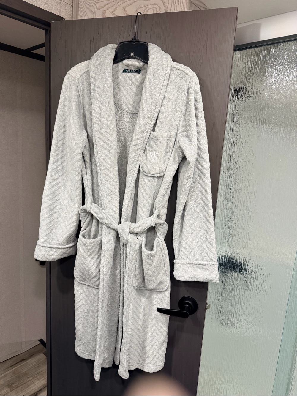 Ralph Lauren Light Gray Chevron Terry Shawl-Collar Robe